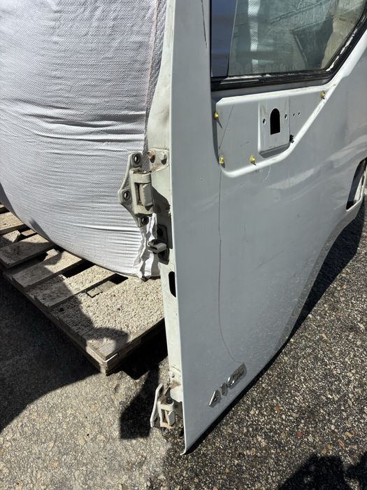 Porta de um camião renault kerax de 2009