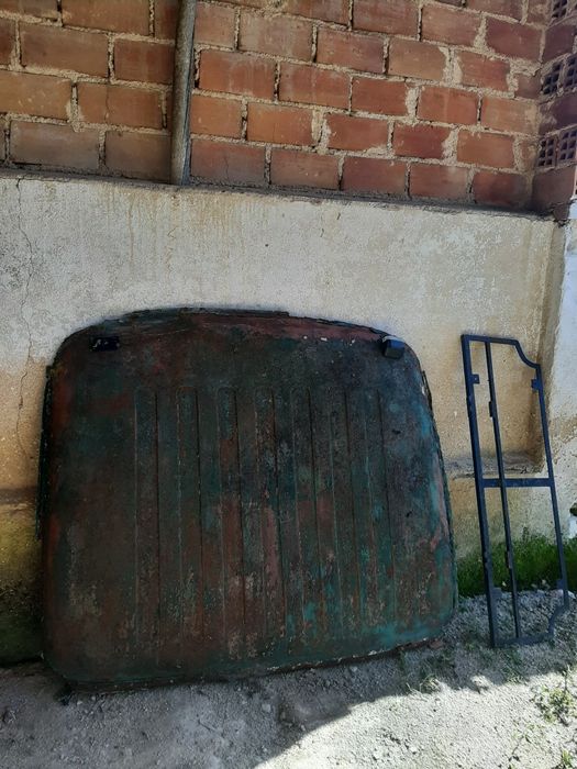 2 peças ferro velho para venda.