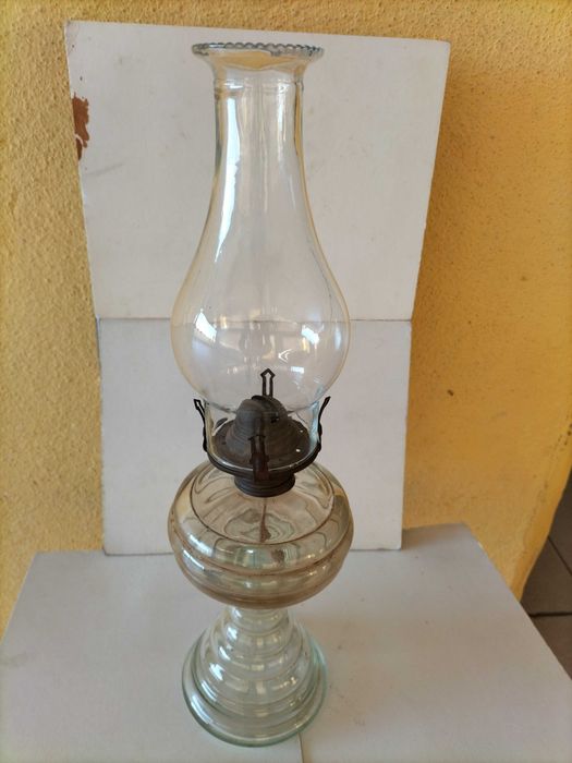 Candeeiro petróleo muito antigo