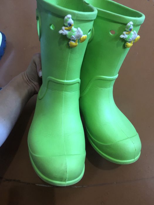 Резиновые сапоги из пены