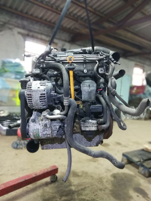 Двигун мотор двигатель BKC 1.9 TDI golf 5 touran Passat seat leon