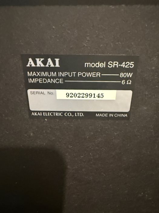 Vendo Colunas AKAI SR 425