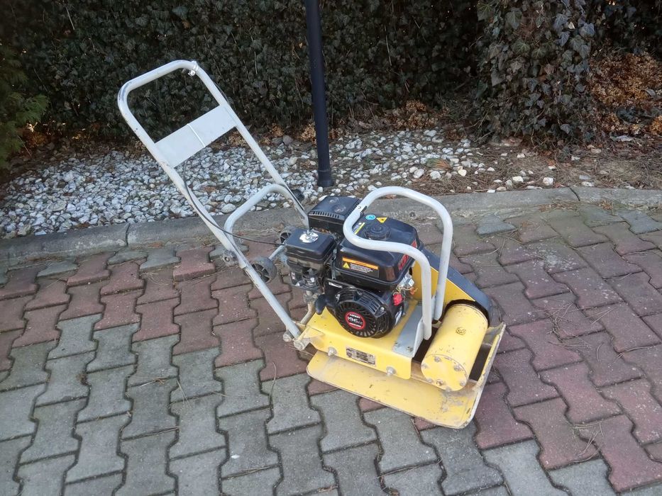 Wypożyczalnia sprzętu ogrodniczego i budowlanego wynajem glebogryzarki