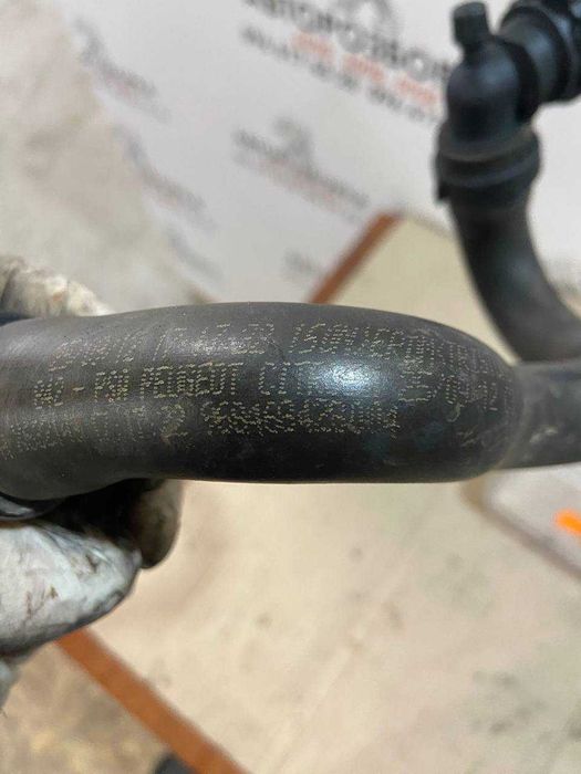 Патрубок радіатора пічкі 1.6 HDI пежо