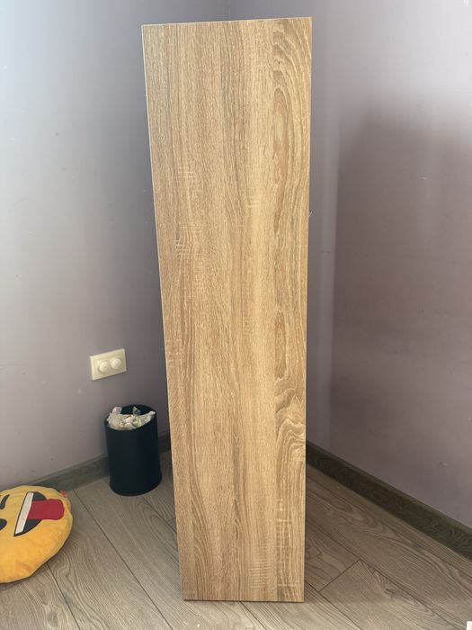 Зручний стелаж для книг або маленьких речей