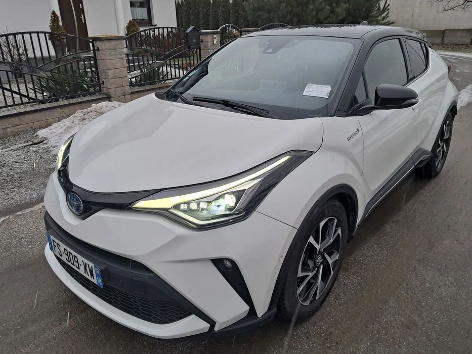 Toyota C-HR 2.0 hybryda po liftingu 185km 116przebieg ful wersja biala perła