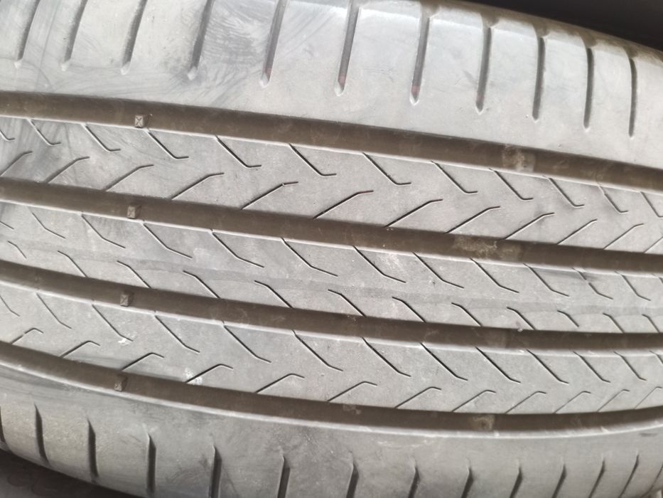 Opony 235/45 r19 nowe demo Continental