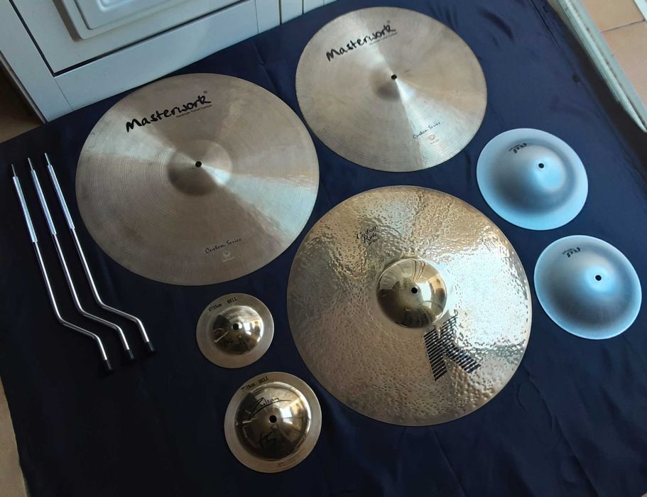 Prato Zildjian K-Custom Ride 20" + 6 Pratos + 3 Pernas Timbalão - 600€