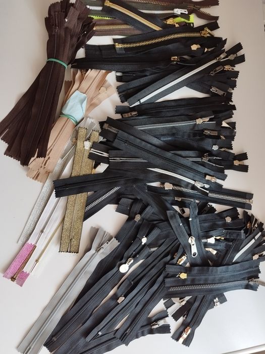 Różne zamki do ubrań