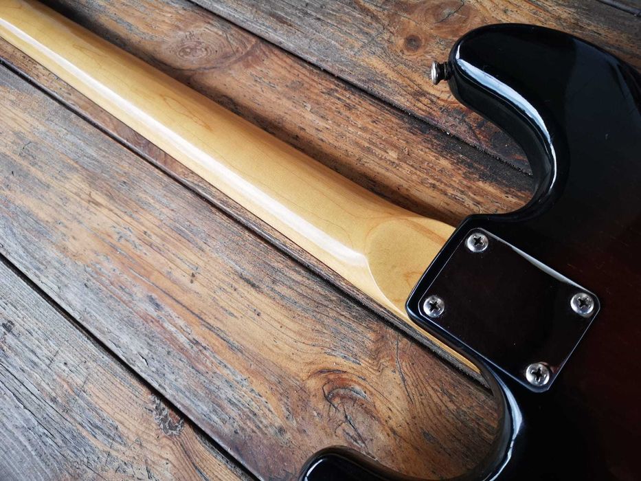 Melody Stratocaster (anos 70)