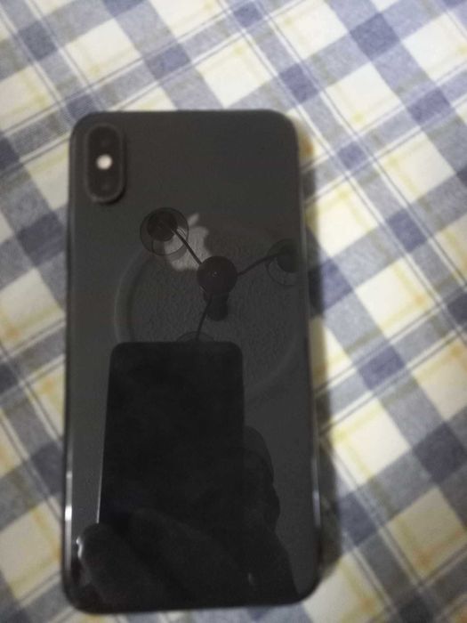 IPhone xs, 64 GB. : negociável.