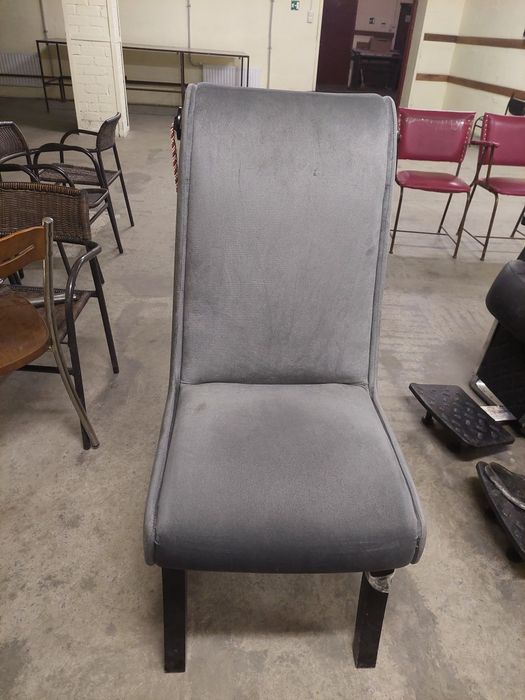 Столи і стільця(,кух.посуд