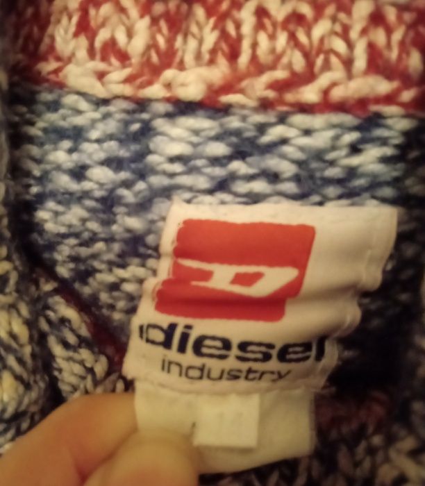 Camisola da marca Diesel