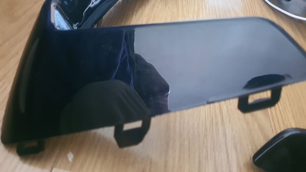 Molduras externas dos faróis de neblina pretas - Focus ST/ST Line Mk4
