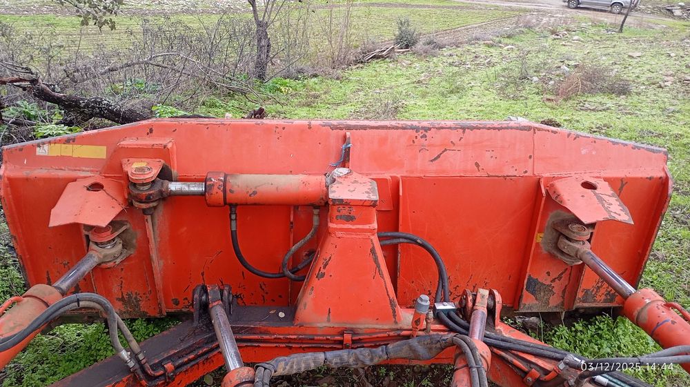 ANGLODOZER FIALHO FI-TRA - BTA - 2450 P/TRATORES DE RASTOS