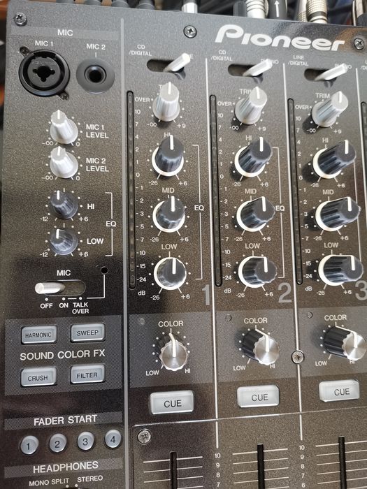 Mixer PIONEER DJM-800 - dj mikser