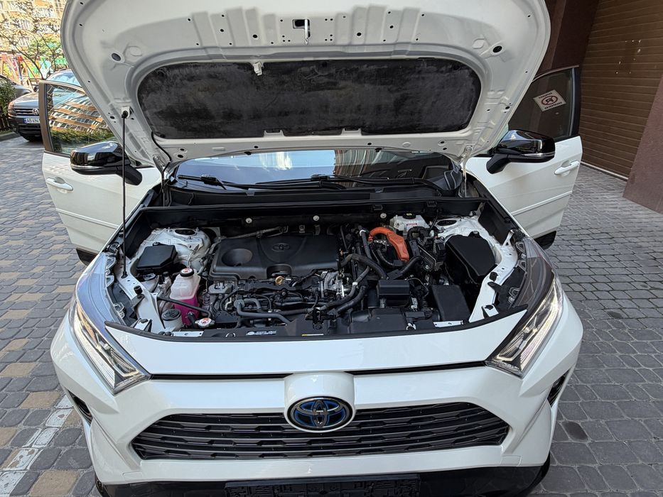 Rav 4 Hybrid XSE