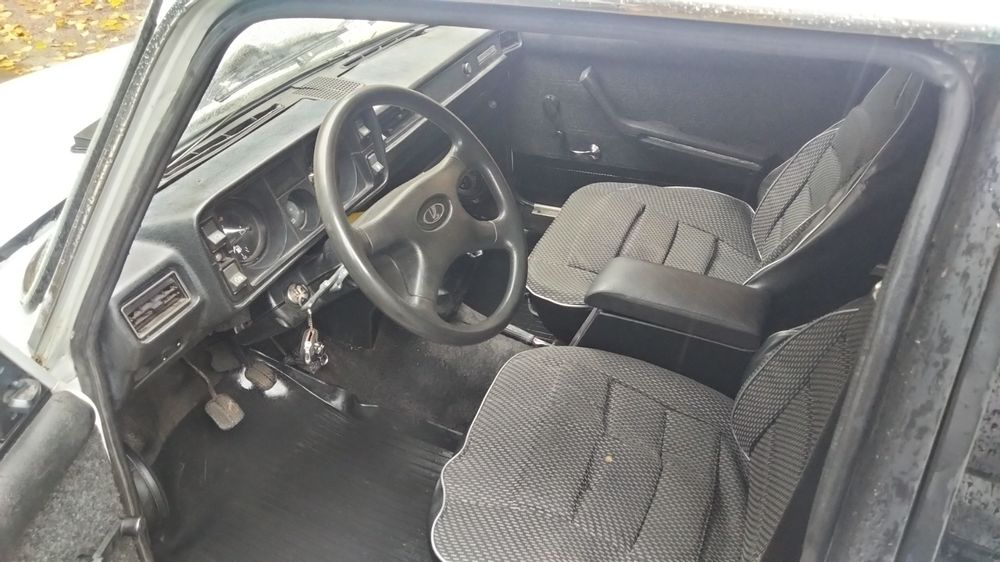 Продам ваз 2105 люкс идельная.