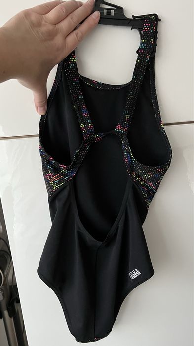 Strói kąpielowy dziewczęcy