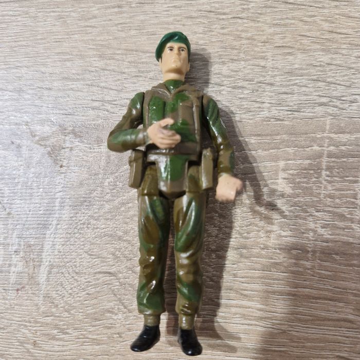 Figurka action man