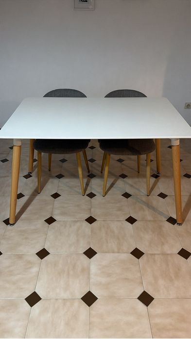Mesa de jantar + cadeiras