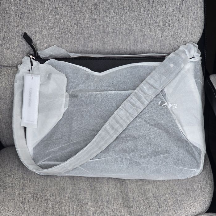 Чохол для ноутбука Calvin Klein