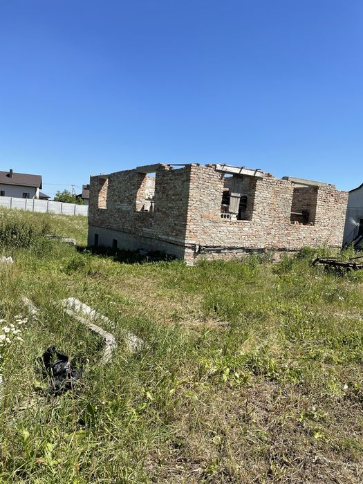 Незавершене будівництво в Білій Криниці(!)