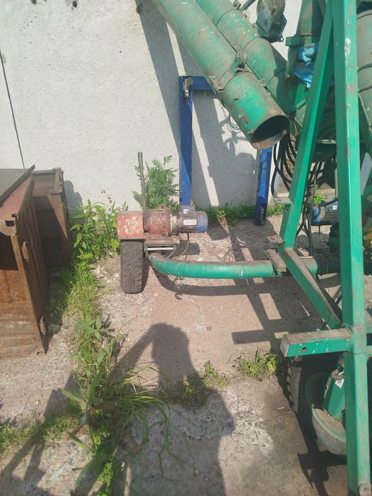 Зернозагрузчик бу зернометатель погрузчик