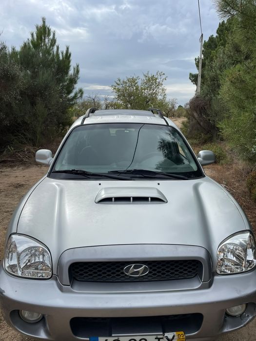 Jipe hyunday santa fé 2.0 drci turbo, de 2002 com 220 mil km, teto de abrir