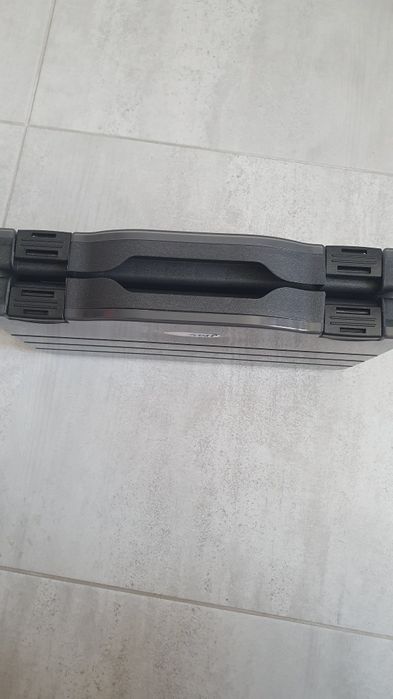 Podwójne pudełko wędkarskie