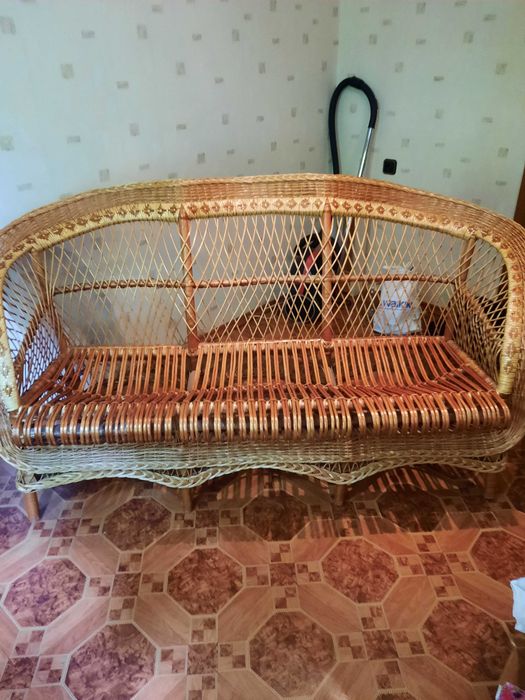 Лежак з лози б/в