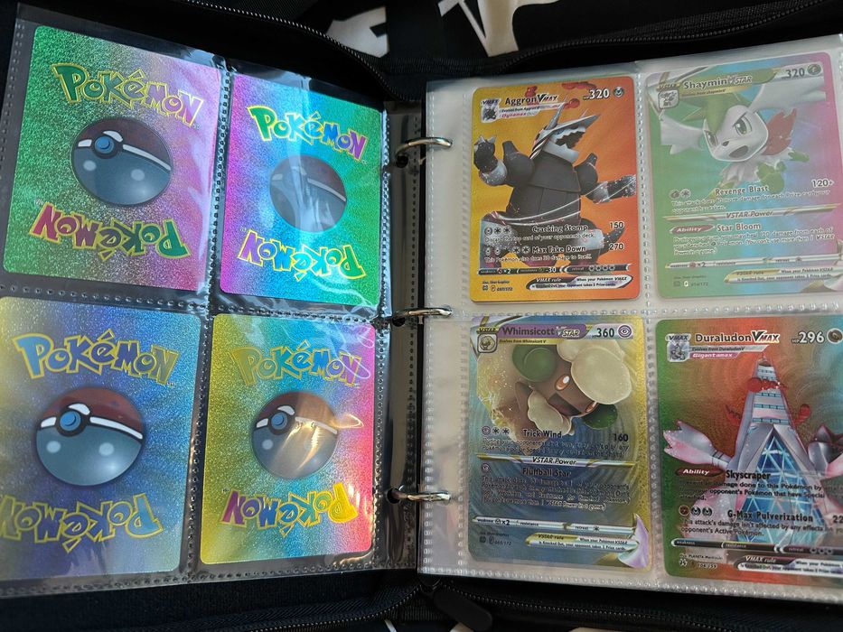 275 kart Pokemon – złote / srebrne / VMAX / klaser