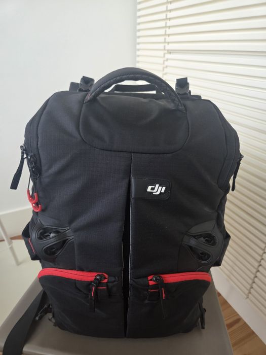Drone DJI Phantom 4 em bom estado de conservação