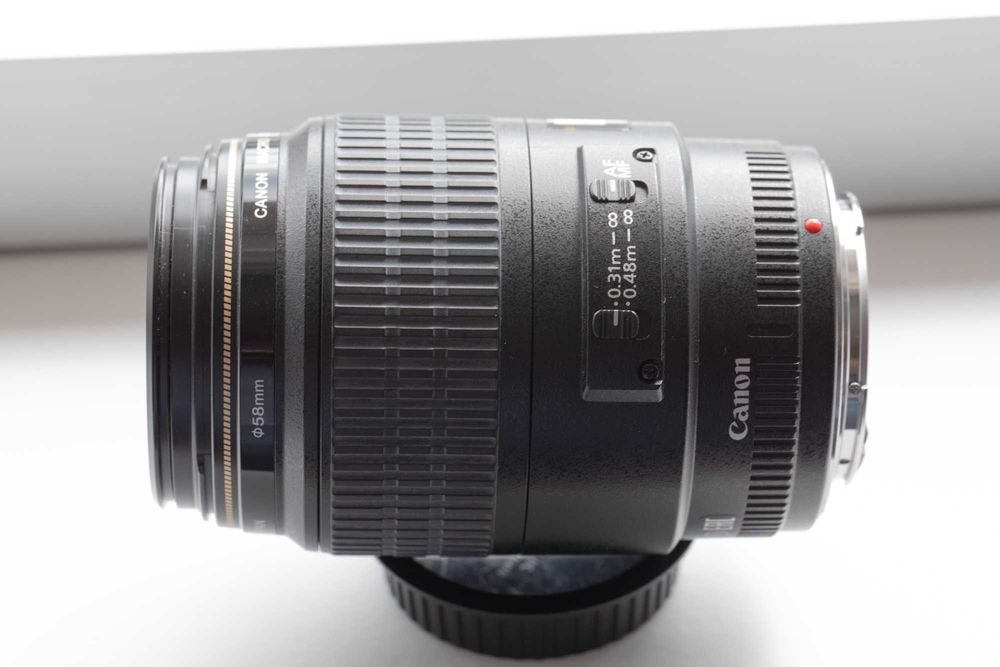 Objetiva Canon macro EF 100mm 1:2.8 USM