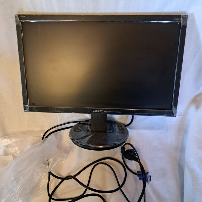 Новий монітор 18.5 "Acer K192HQLb (UM.XW3EE.002/UM.XW3EE.001)