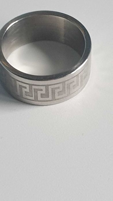 Obrączka z greckim motywem