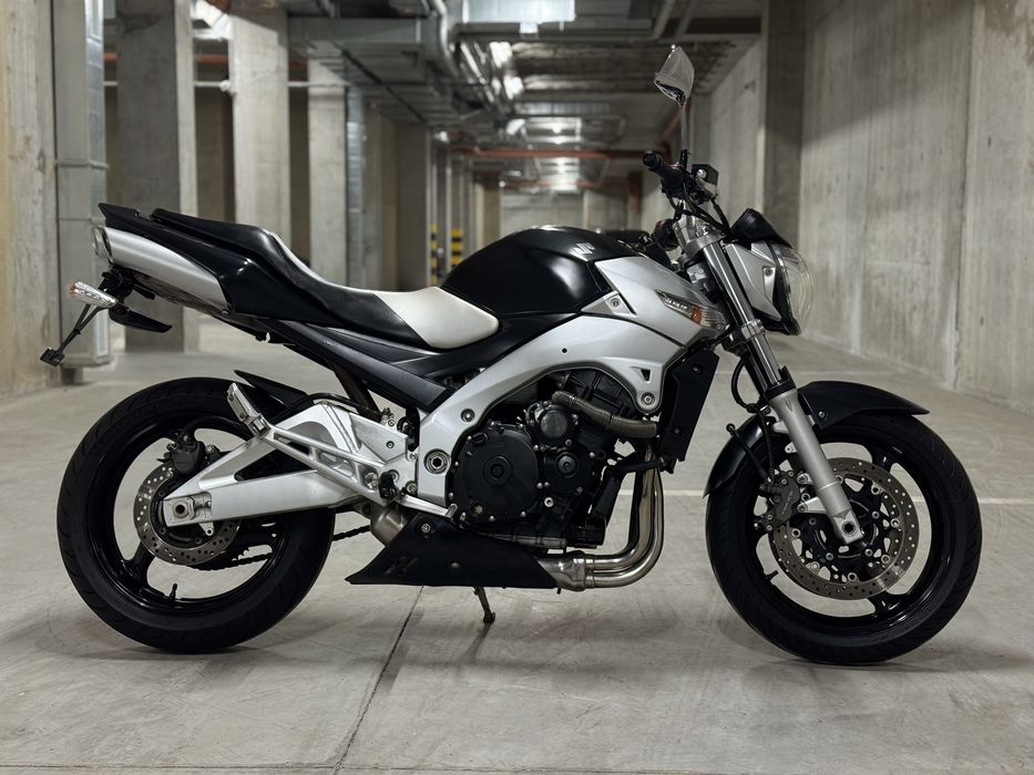 Мотоцикл Suzuki GSR600