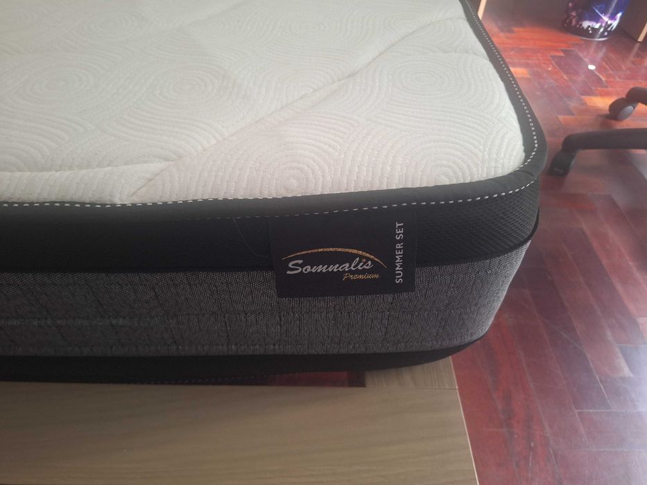 Cama de casal 170x200 com colchão