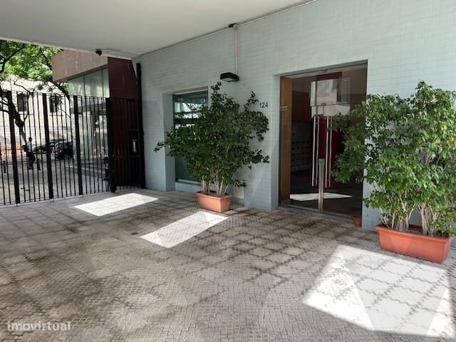 T2 para arrendar Exclusivo em Santos na Av Dom Carlos I em Lisboa