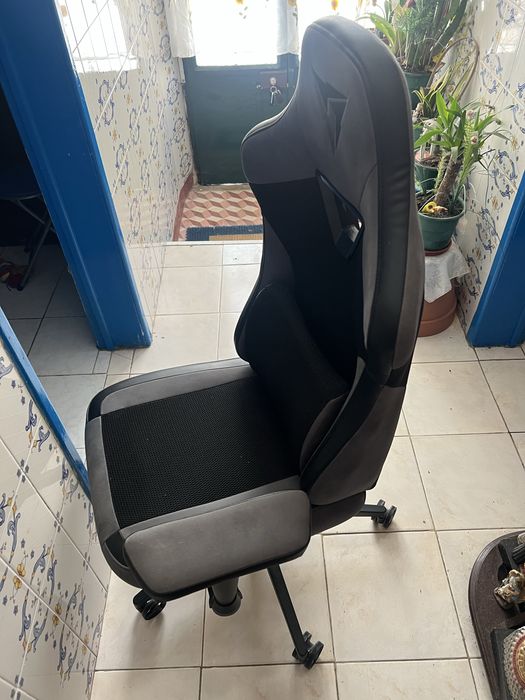 Cadeira Gaming ThunderX3 EAZE Mesh Preta