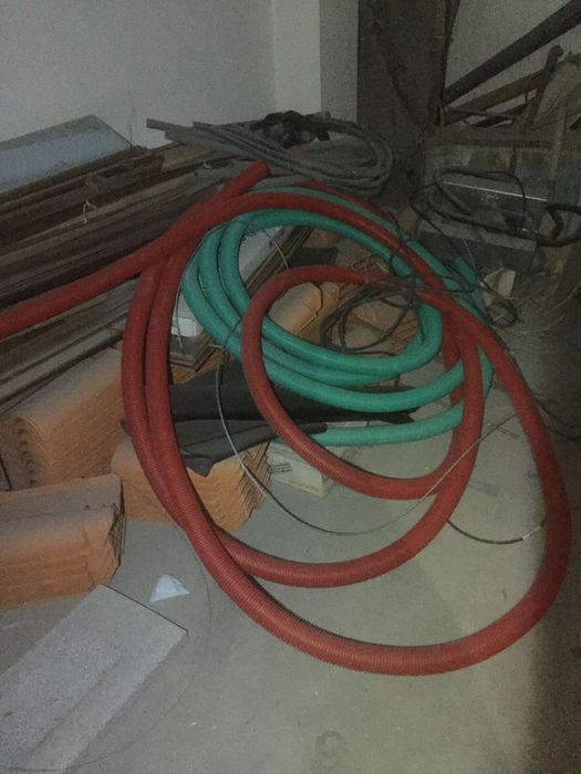 Manga corrugada vermelha e verde d-25