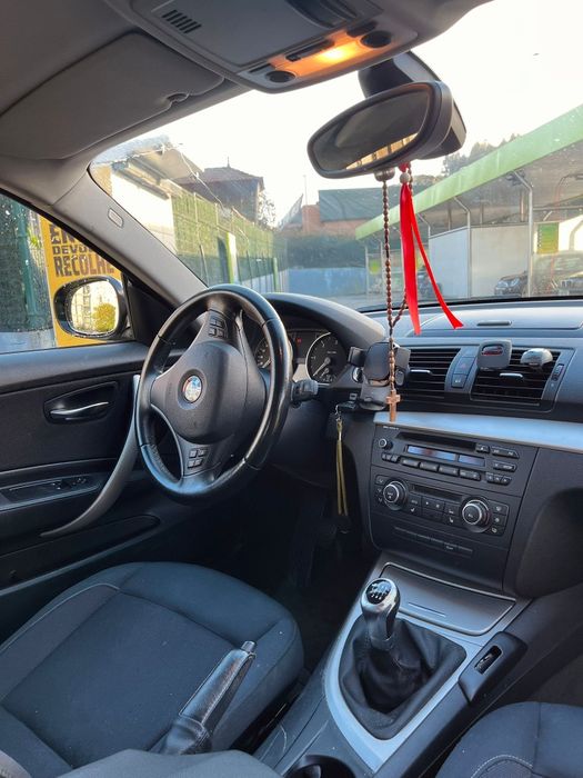 BMW Série 1 | 116d | Dezembro 2011