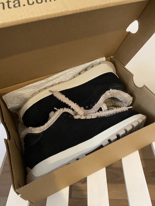 Продам зимові чоботи