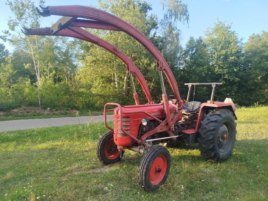 Ciągnik Rolniczy Zetor 4011 z ładowaczem czołowym TUR