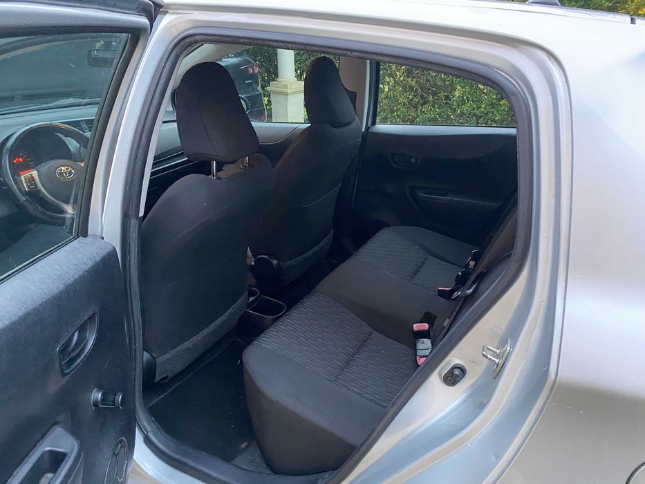 Toyota Yaris - 1400 - TD - Excelente estado