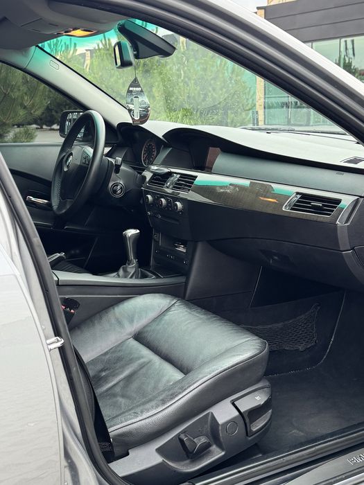 BMW e60 2.0 2004 рік