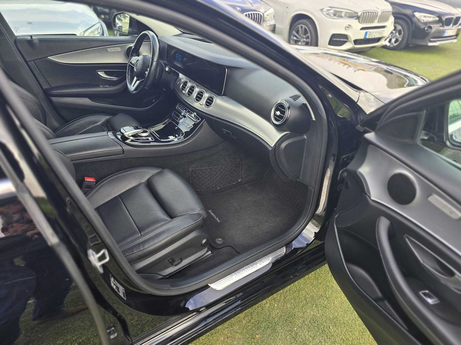 Mercedes-Benz E 300de Híbrido/Plug-in (diesel/elétrico
