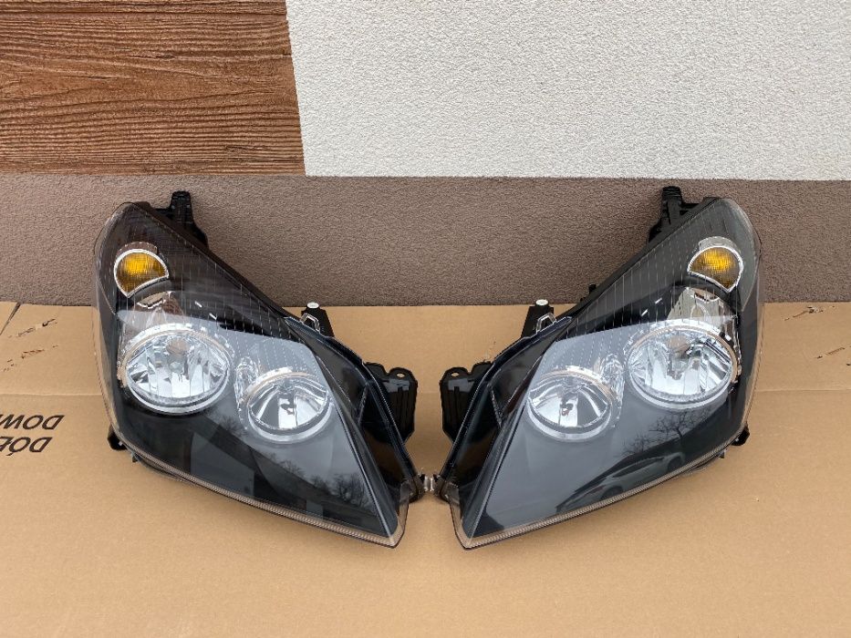 OPEL ASTRA H 03-07 lampa przednia lewa