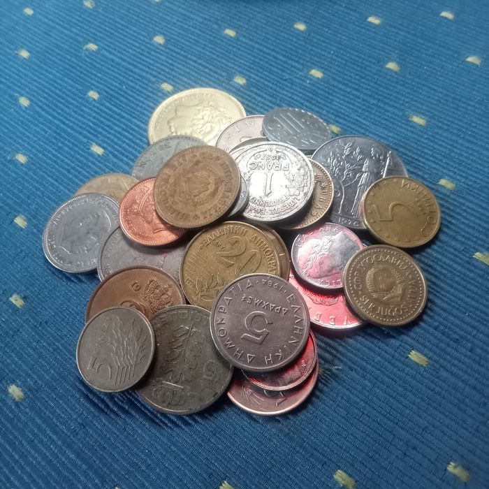 30 moedas diversos paises  Lote c