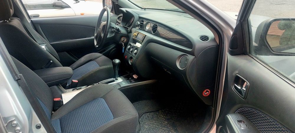 Mitsubishi Outlander для ЗСУ обмін/продаж два авто на мікроавтобус